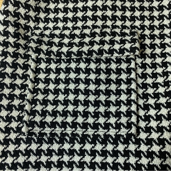 REVIEW 'Wanda' Black White Houndstooth Tweed Knit Skirt w Patch Pockets Size 12 - Picture 8 of 11